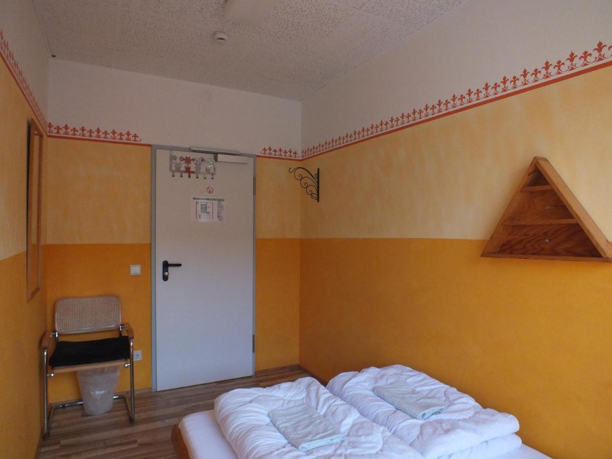 Max Hostel Bonn Buitenkant foto