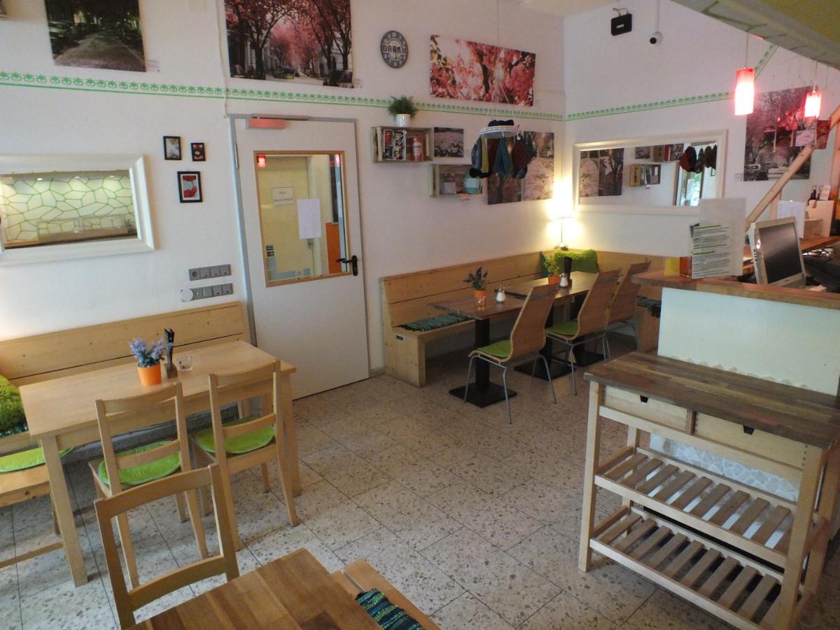 Max Hostel Bonn Buitenkant foto